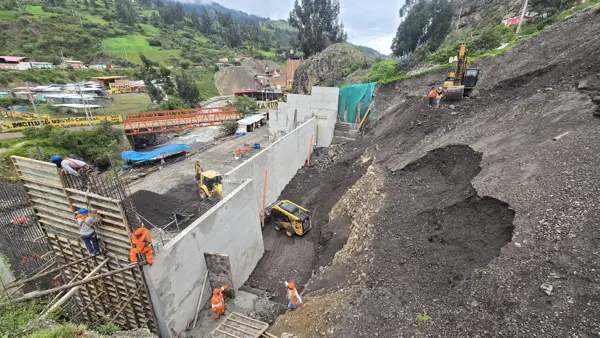 Construcción de muros y estructuras de concreto