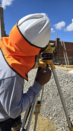Trabajos de topografía durante la obra