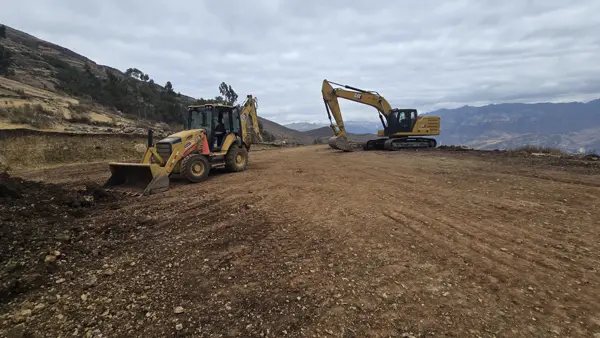 Preparación del terreno con maquinaria